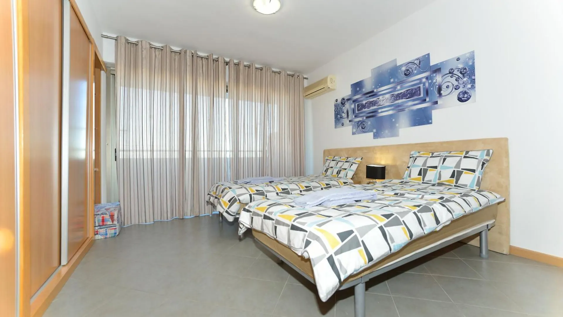 Ruby Red & Atlantic Blue Apartments In Oceano Atlantico Portugal